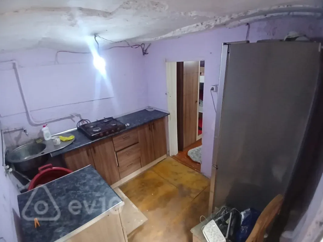 Kirayə verilir 1 otaqlı köhnə tikili 20 m²