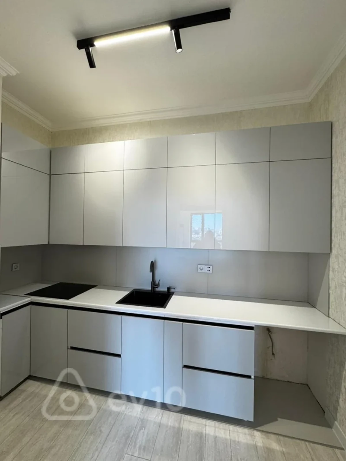 Kirayə verilir 2 otaqlı yeni tikili 70 m²