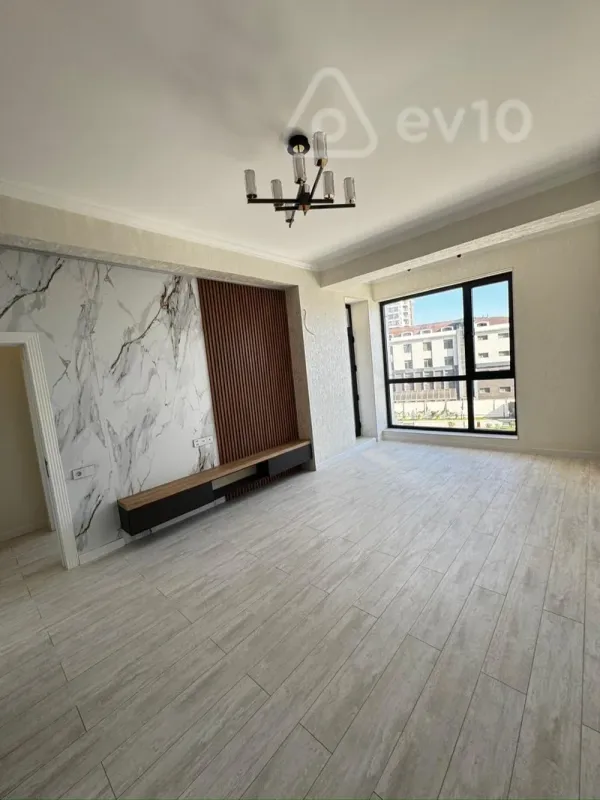 Kirayə verilir 2 otaqlı yeni tikili 70 m²