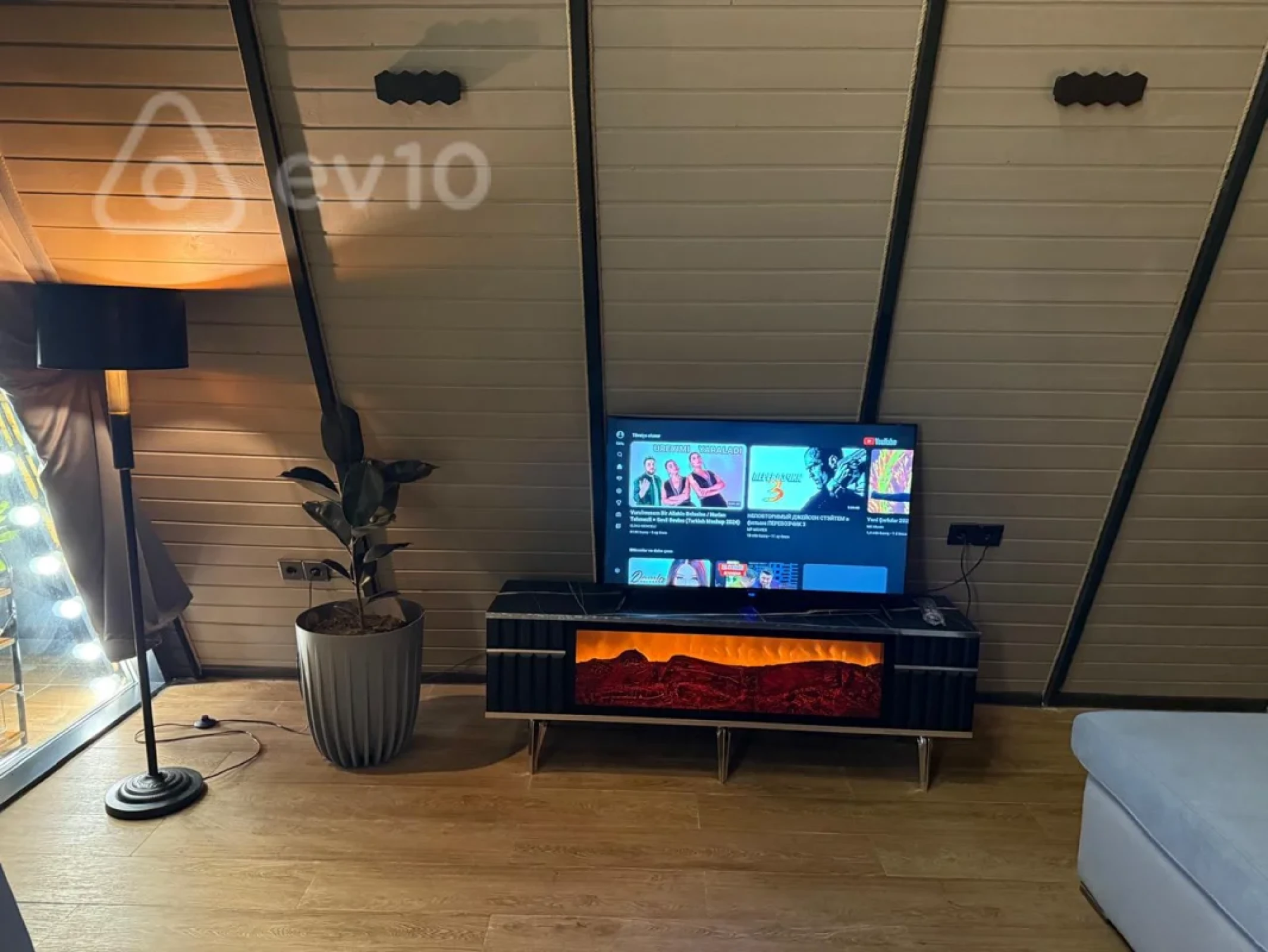 Kirayə verilir 4 otaqlı mənzil 300 m²