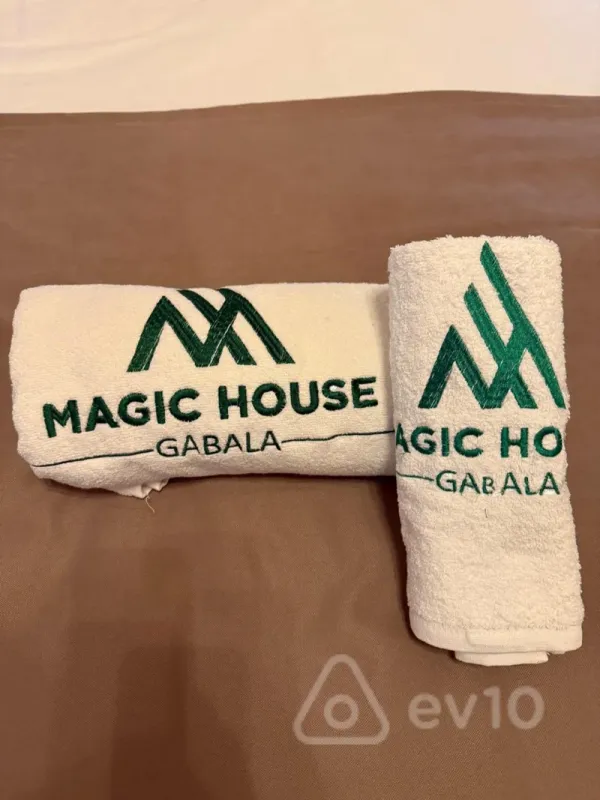 Kirayə verilir 4 otaqlı mənzil 300 m²