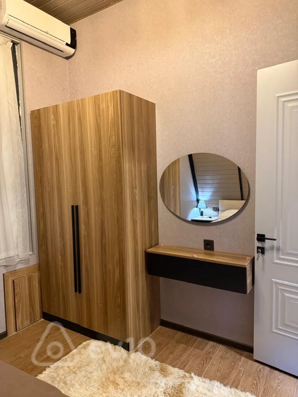 Kirayə verilir 4 otaqlı mənzil 300 m²