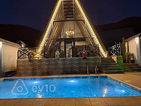 Kirayə verilir 4 otaqlı mənzil 300 m² — Qəbələ 4 otaq 300.00 m²