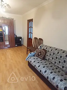Kirayə verilir 2 otaqlı yeni tikili 65 m²