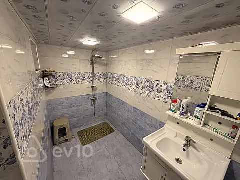 Satılır 2 otaqlı həyət evi 85 m²
