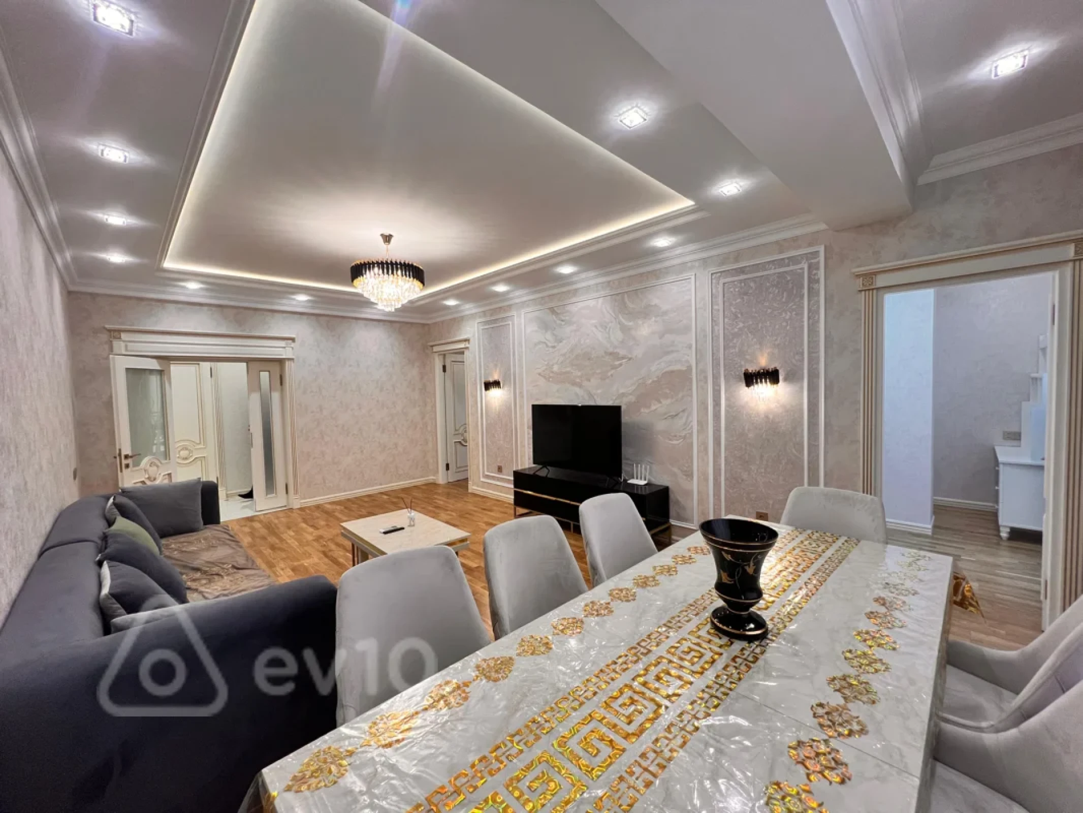 Kirayə verilir 2 otaqlı yeni tikili 75 m²