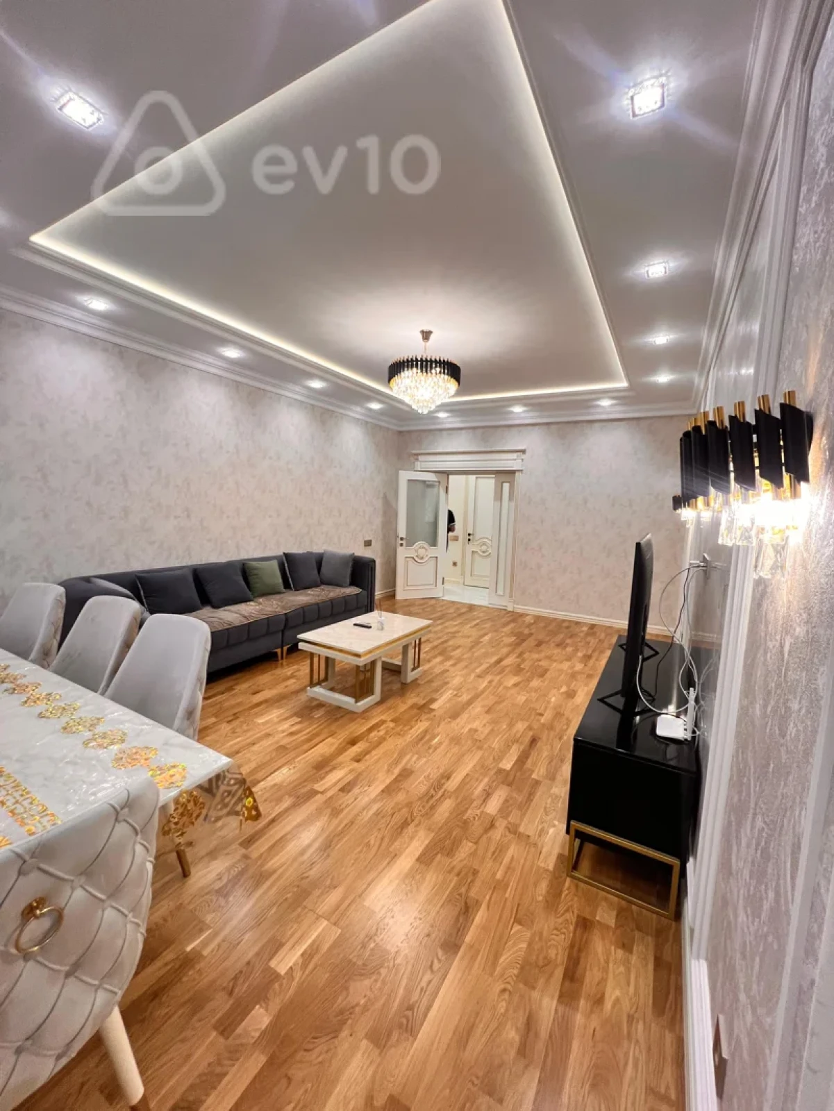 Kirayə verilir 2 otaqlı yeni tikili 75 m²