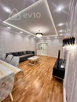 Kirayə verilir 2 otaqlı yeni tikili 75 m²