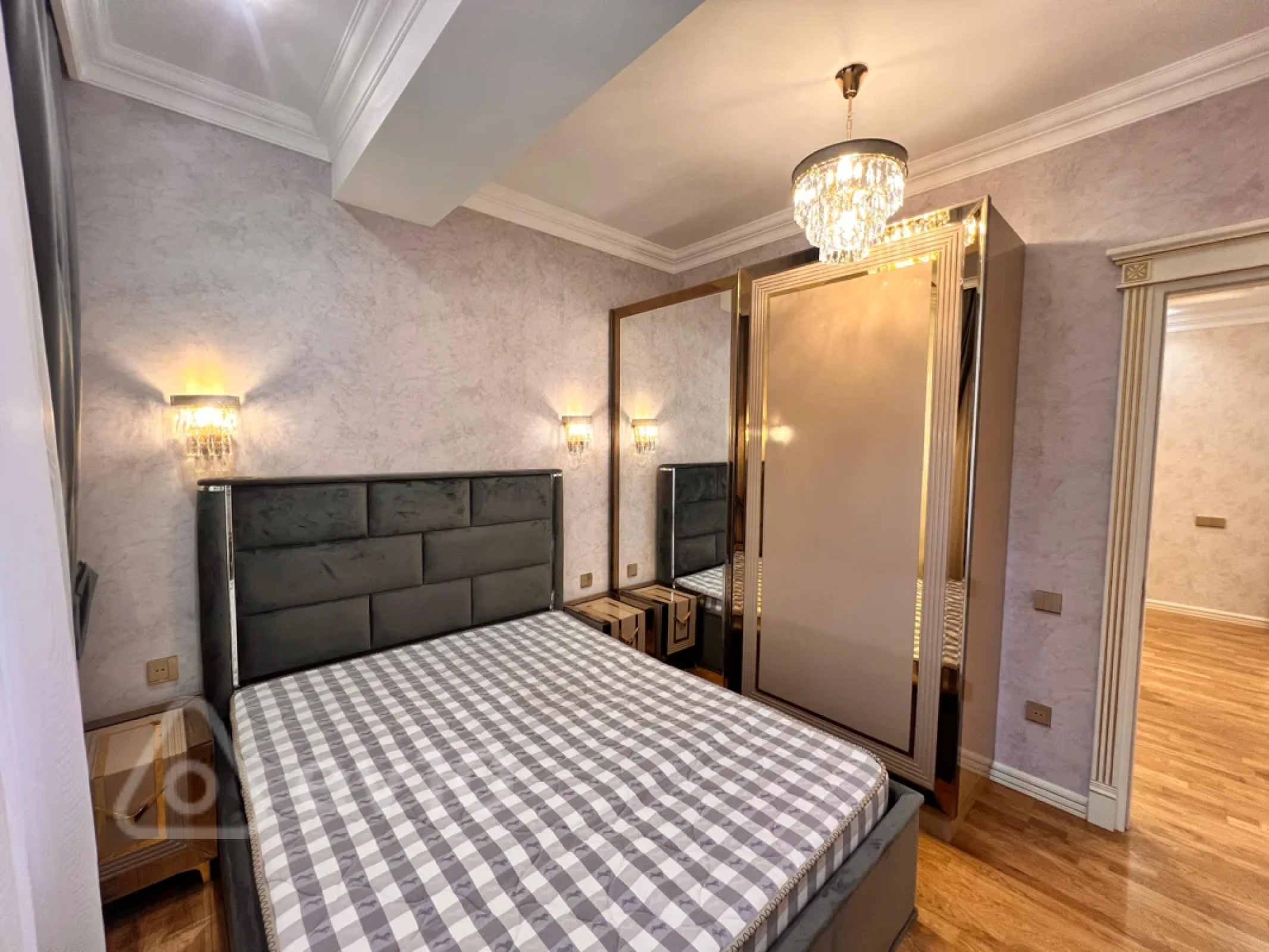 Kirayə verilir 2 otaqlı yeni tikili 75 m²