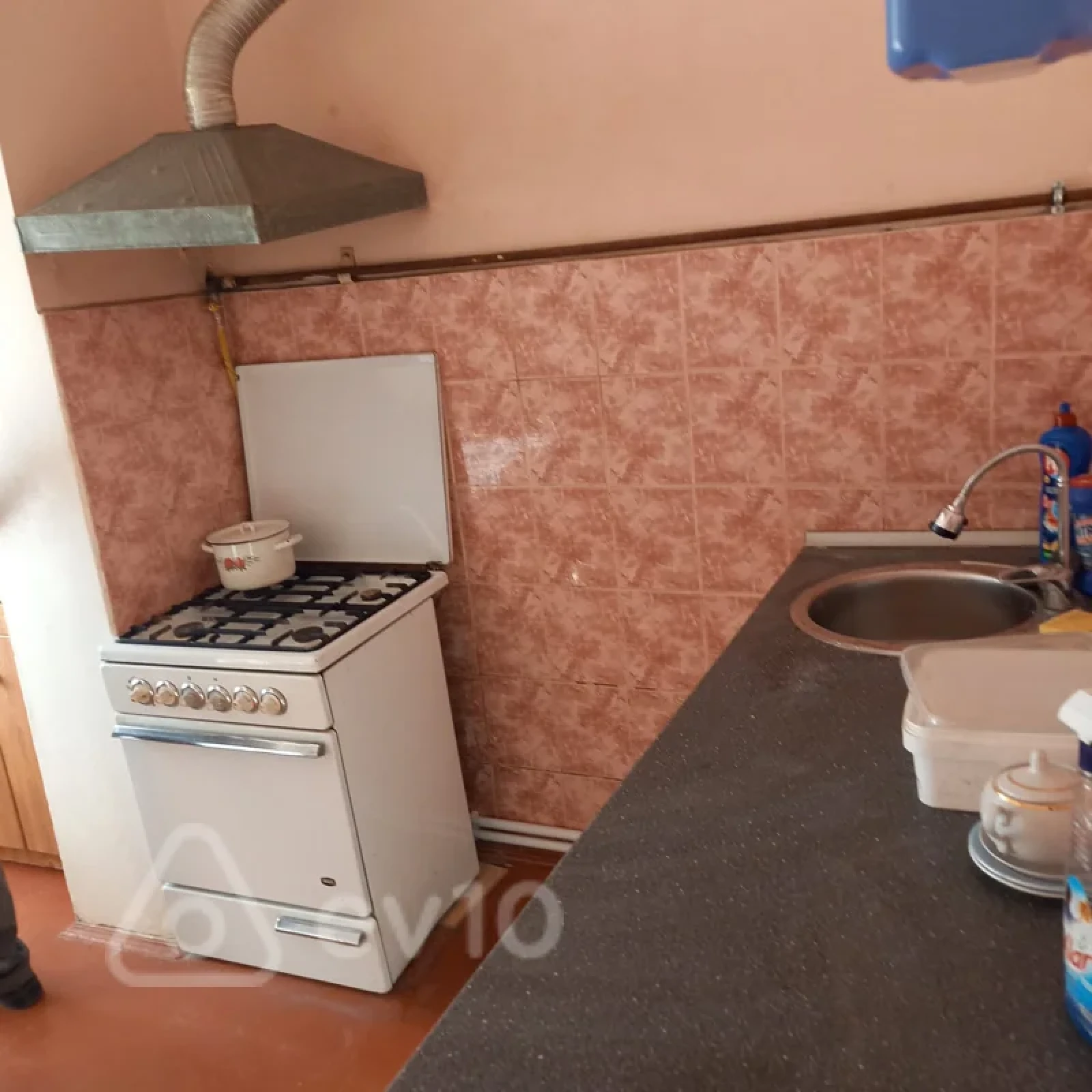 Kirayə verilir 3 otaqlı köhnə tikili 75 m²