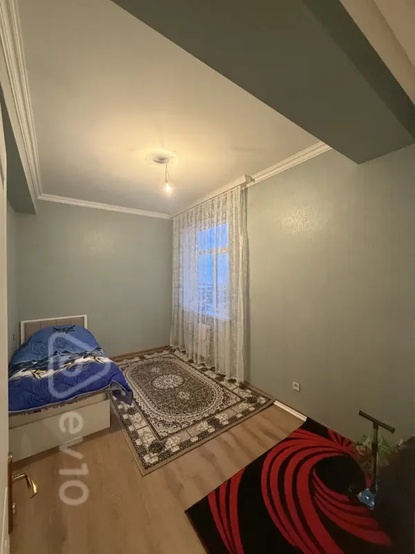 Kirayə verilir 3 otaqlı yeni tikili 80 m²