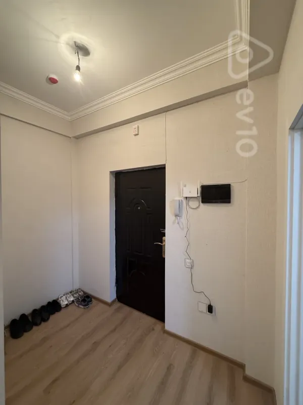 Kirayə verilir 3 otaqlı yeni tikili 80 m²