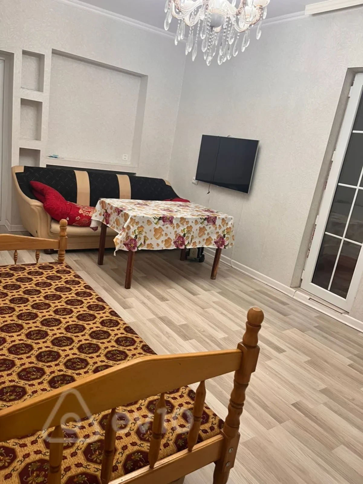 Kirayə verilir 2 otaqlı köhnə tikili 60 m²