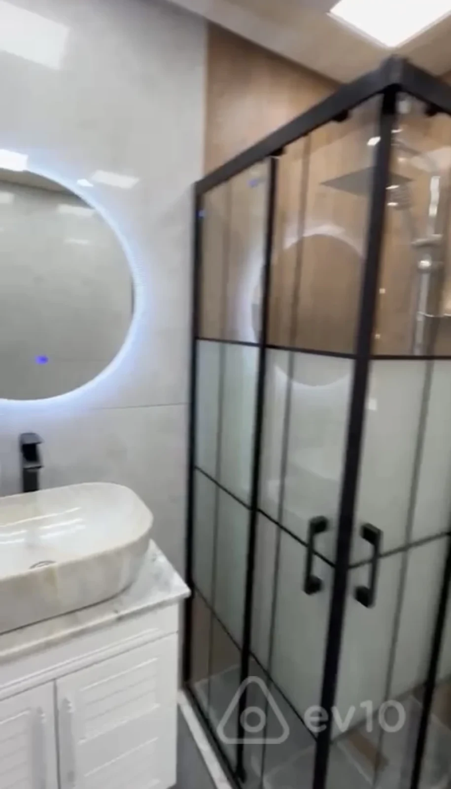 Satılır 2 otaqlı yeni tikili 65 m²