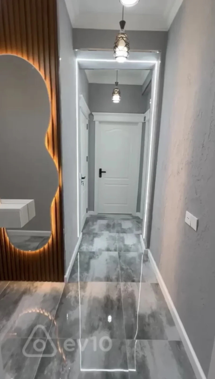 Satılır 2 otaqlı yeni tikili 65 m²