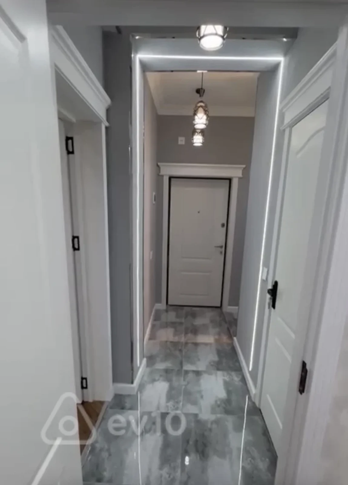 Satılır 2 otaqlı yeni tikili 65 m²
