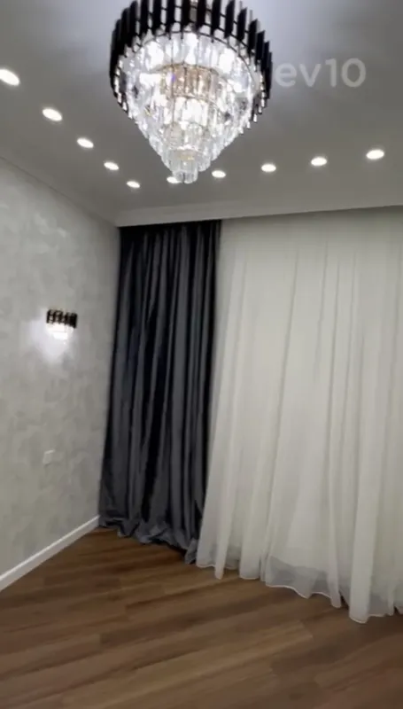 Satılır 2 otaqlı yeni tikili 65 m²