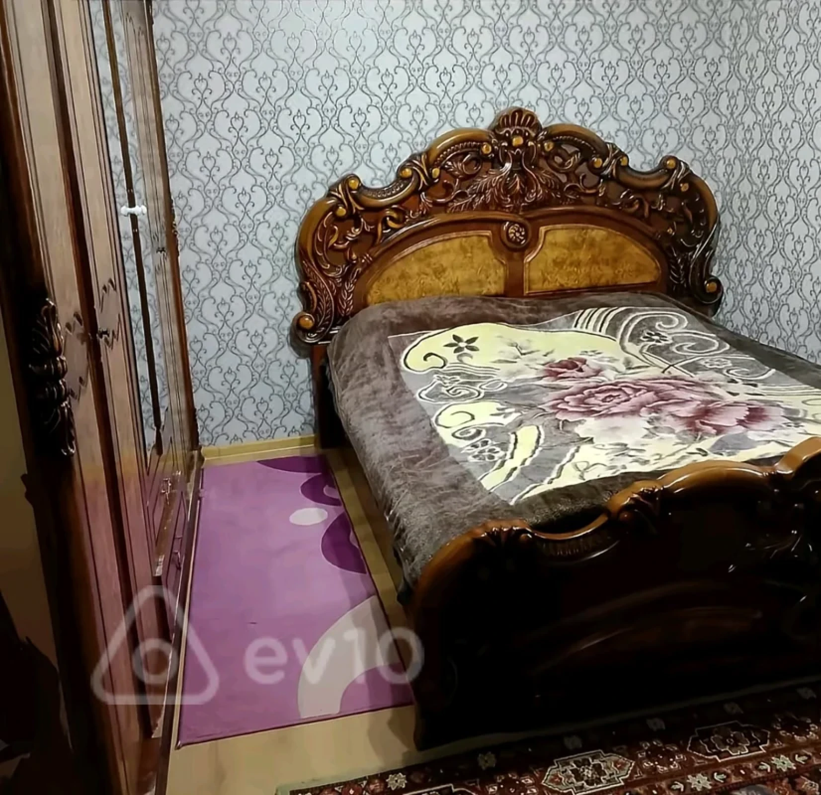 Kirayə verilir 2 otaqlı köhnə tikili 50 m²