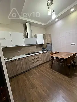 Kirayə verilir 3 otaqlı yeni tikili 92 m²