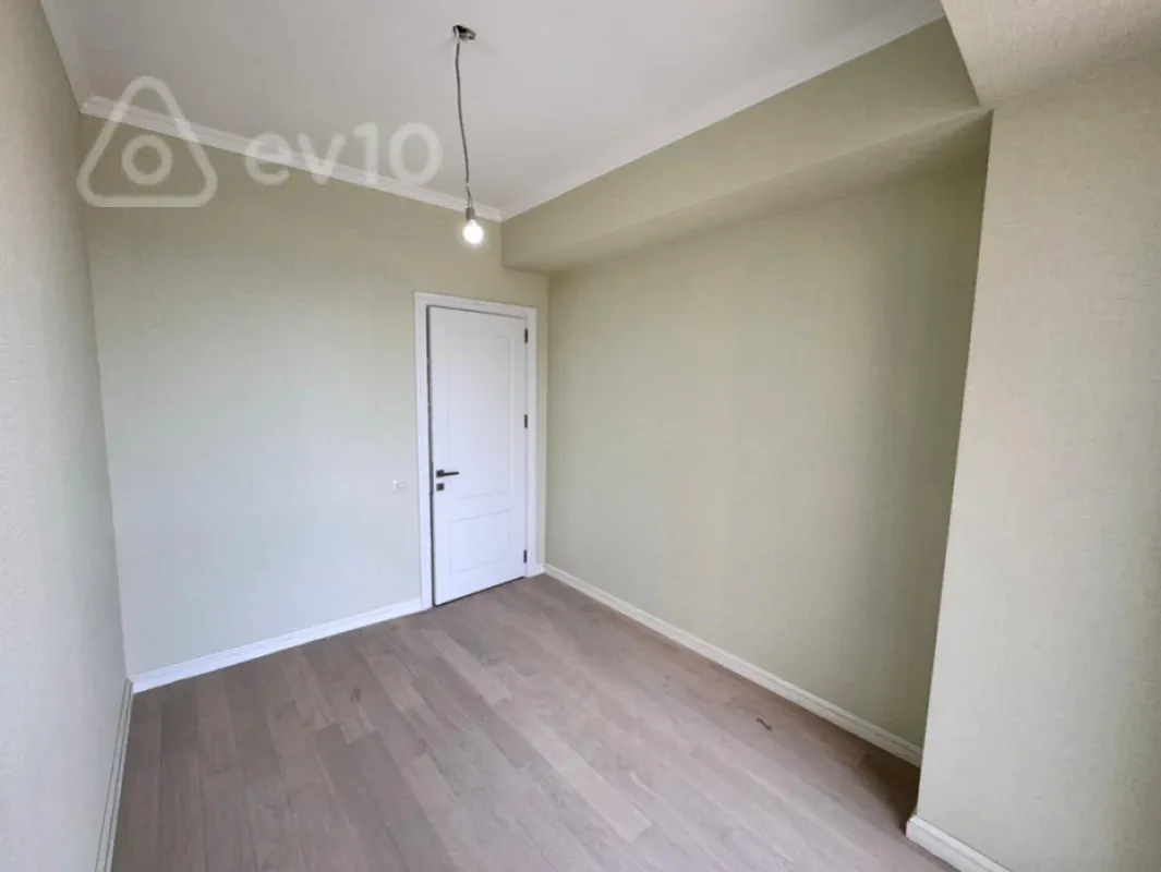 Satılır 3 otaqlı yeni tikili 82.7 m²