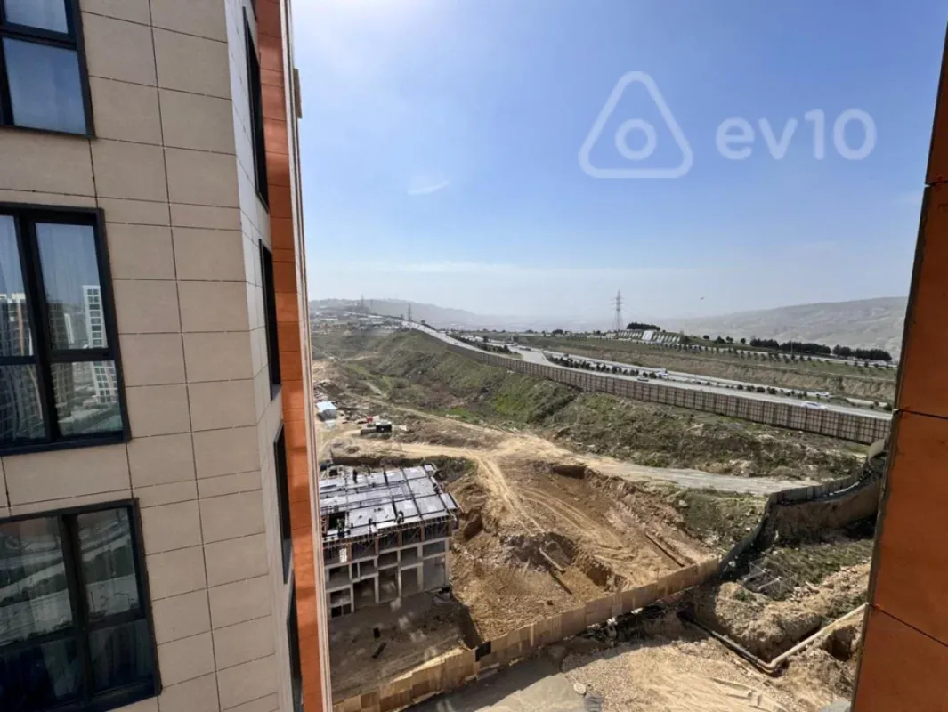 Satılır 3 otaqlı yeni tikili 82.7 m²