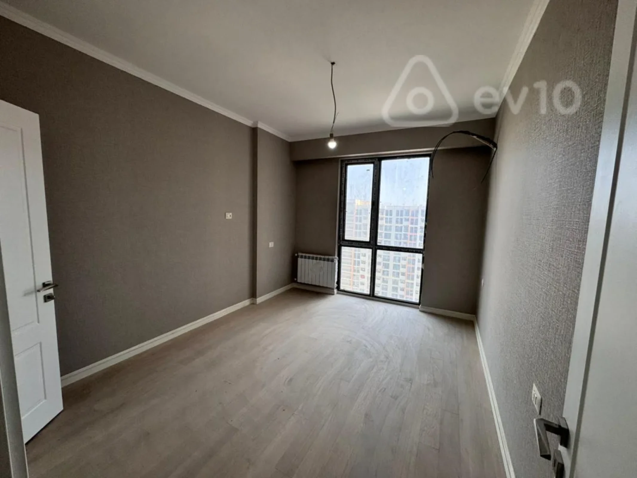 Satılır 3 otaqlı yeni tikili 82.7 m²