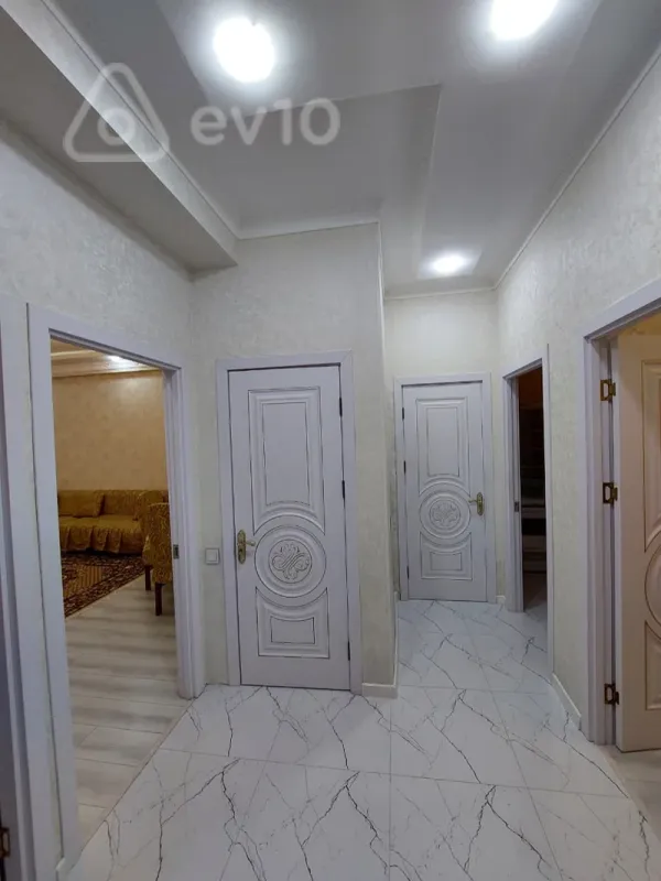 Kirayə verilir 3 otaqlı yeni tikili 68 m²
