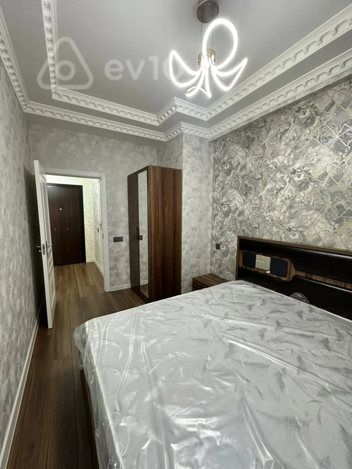 Kirayə verilir 2 otaqlı yeni tikili 55 m²