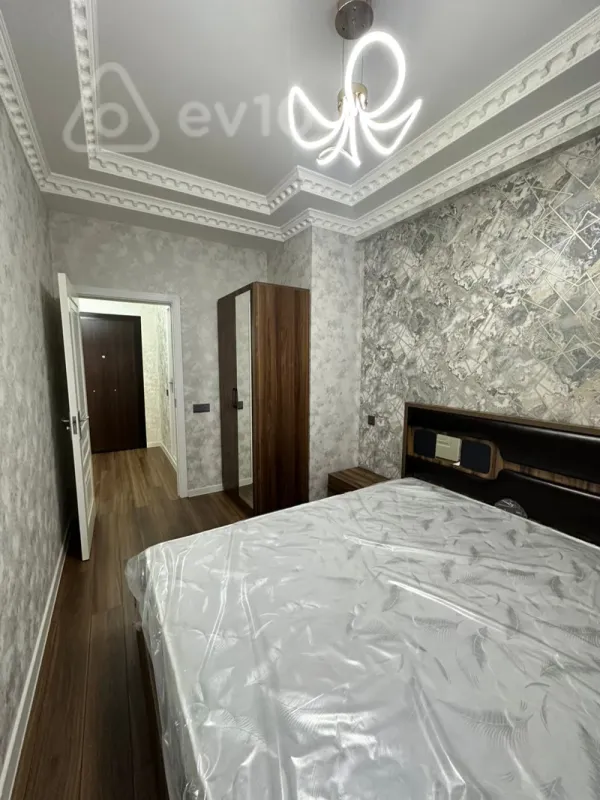 Kirayə verilir 2 otaqlı yeni tikili 55 m²