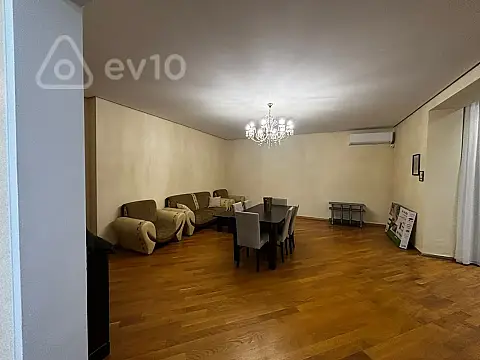 Kirayə verilir 7 otaqlı yeni tikili 350 m²