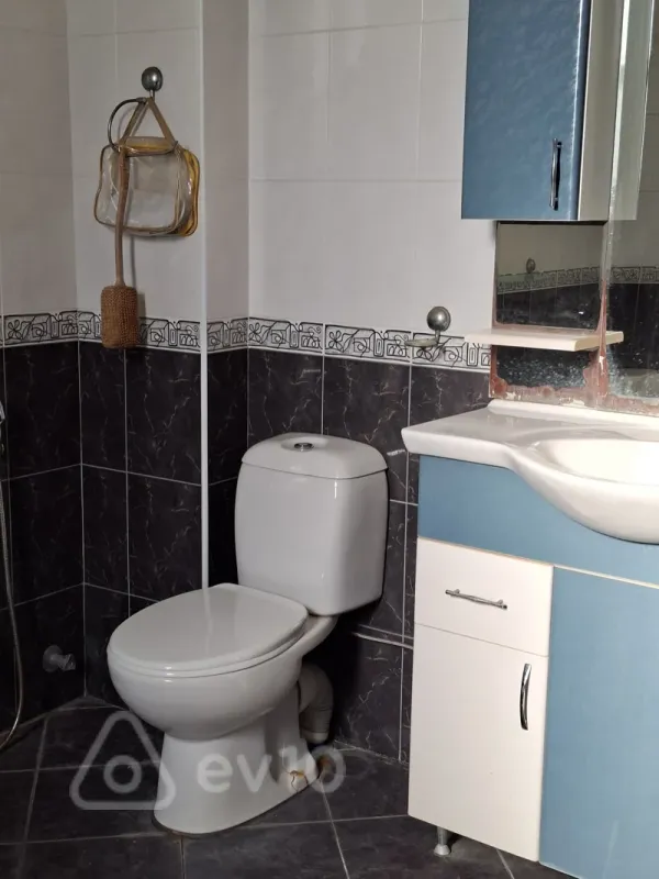 Kirayə verilir 3 otaqlı ofis 245 m²