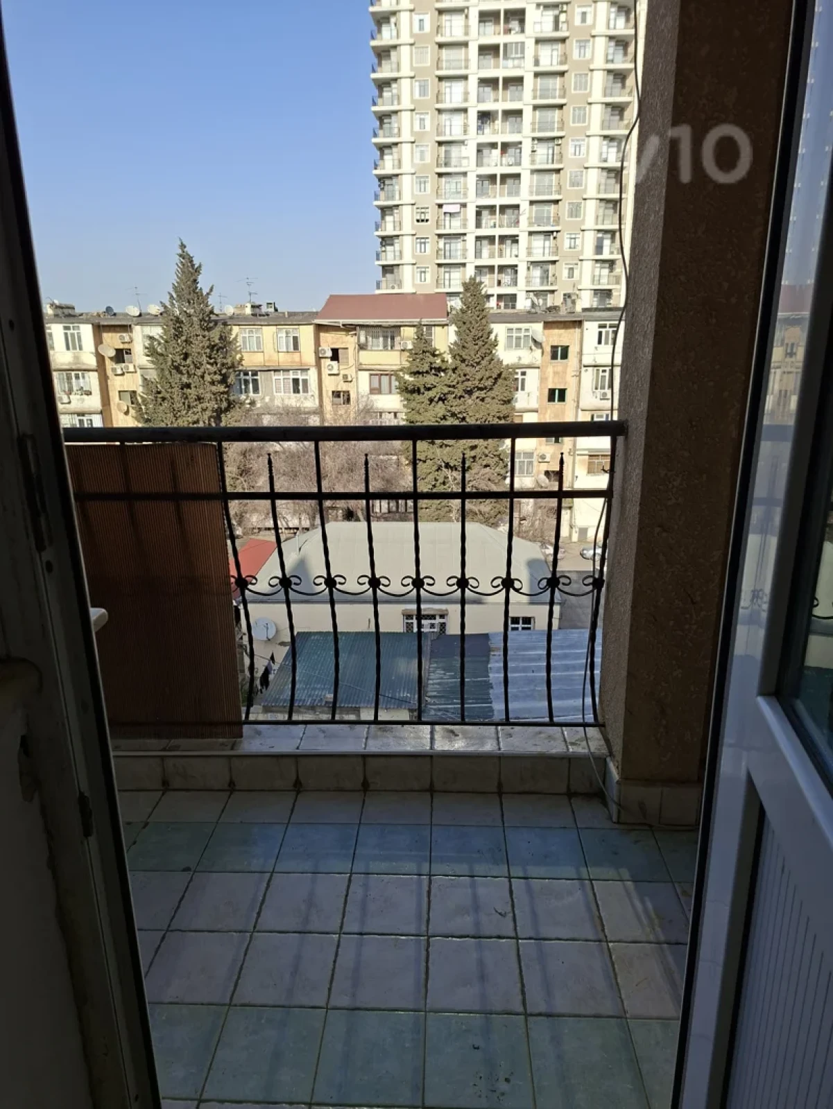 Kirayə verilir 3 otaqlı ofis 245 m²