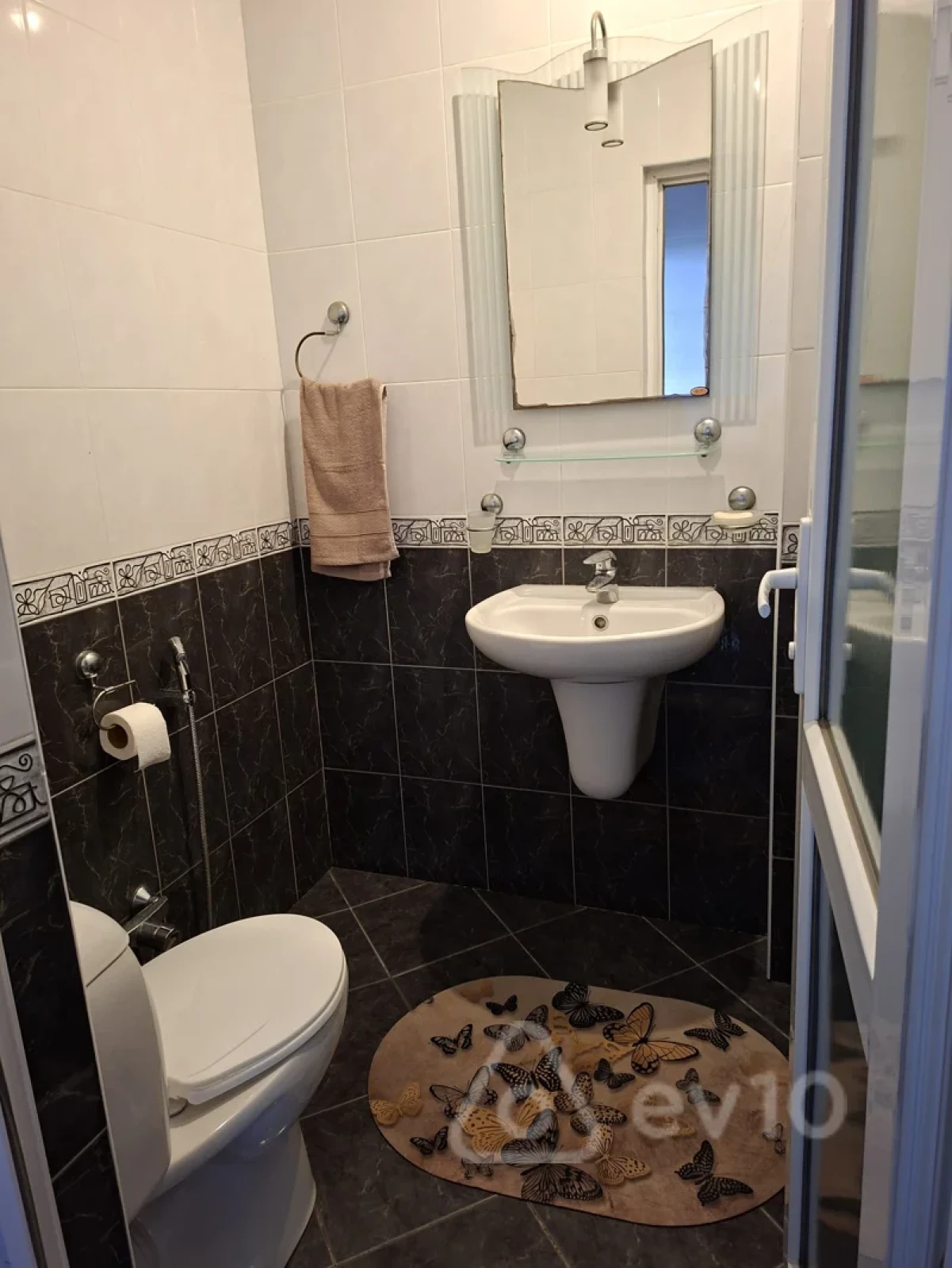 Kirayə verilir 3 otaqlı ofis 245 m²