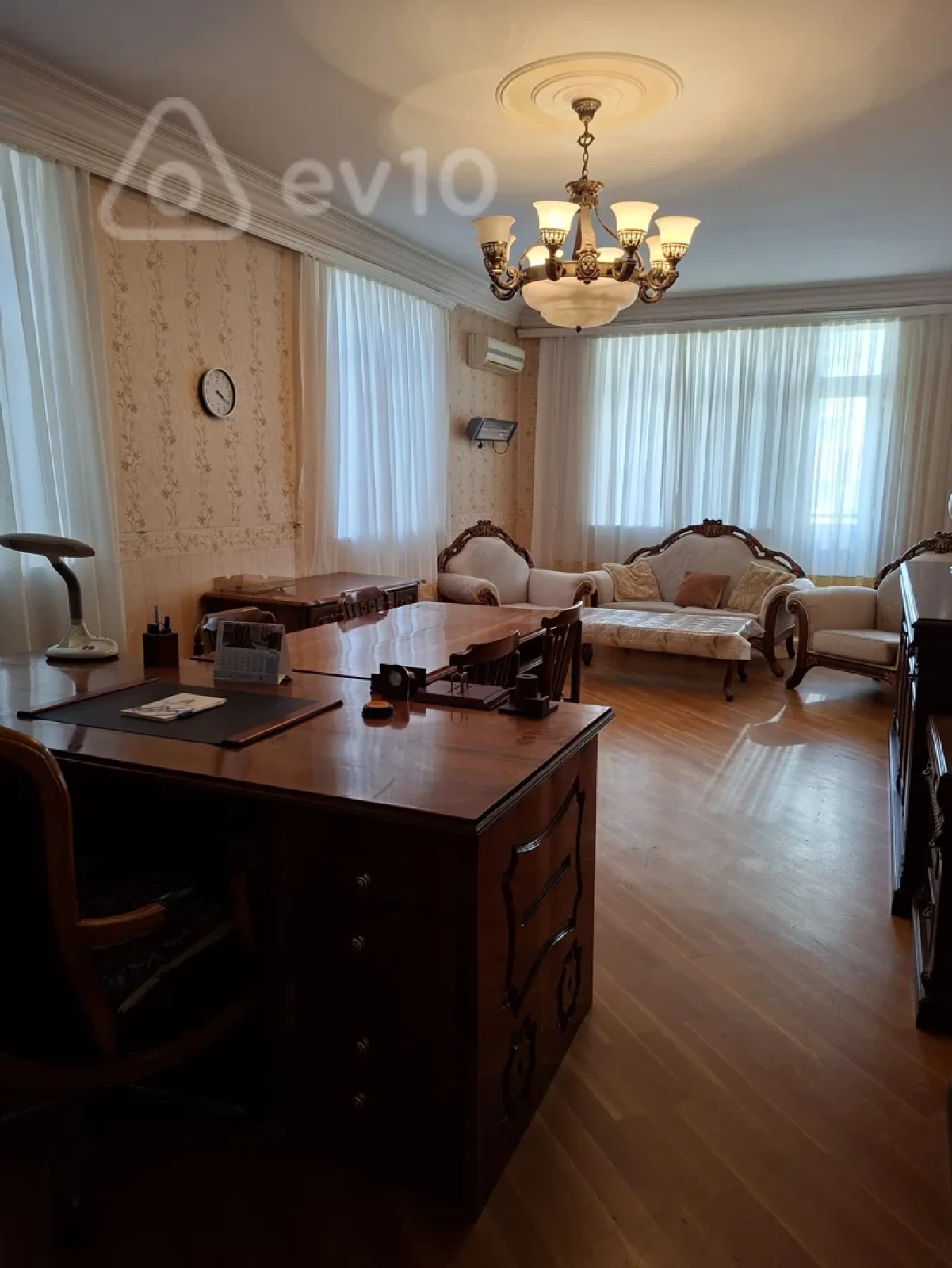 Kirayə verilir 3 otaqlı ofis 245 m²