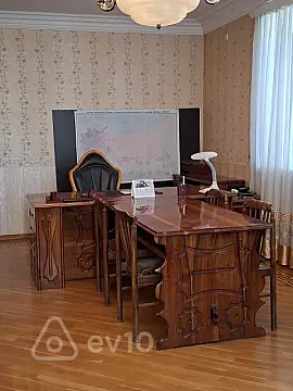 Kirayə verilir 3 otaqlı ofis 245 m²