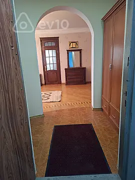 Kirayə verilir 3 otaqlı ofis 245 m²