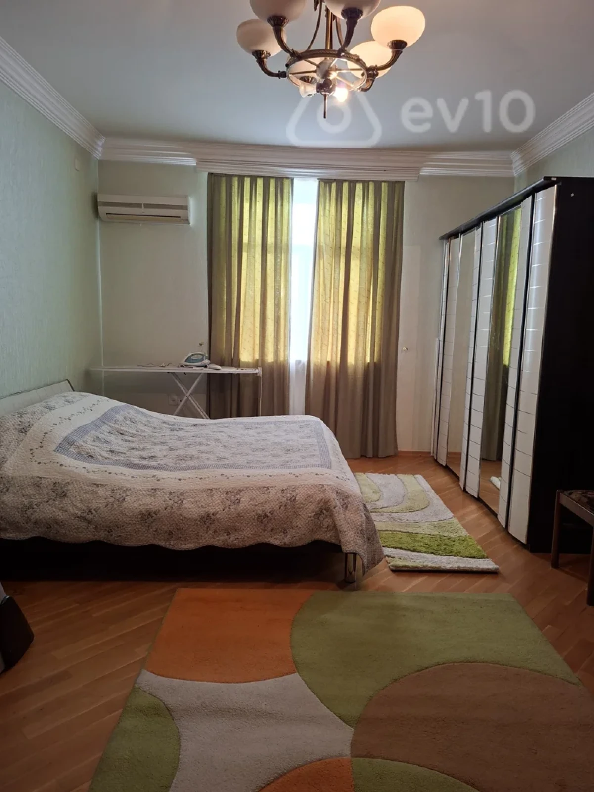 Kirayə verilir 3 otaqlı ofis 245 m²