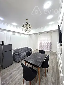 Kirayə verilir 2 otaqlı yeni tikili 60 m²