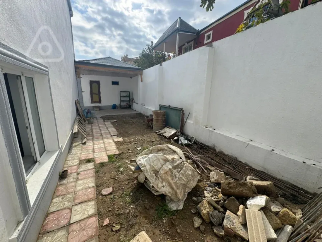 Kirayə verilir 5 otaqlı həyət evi 300 m²