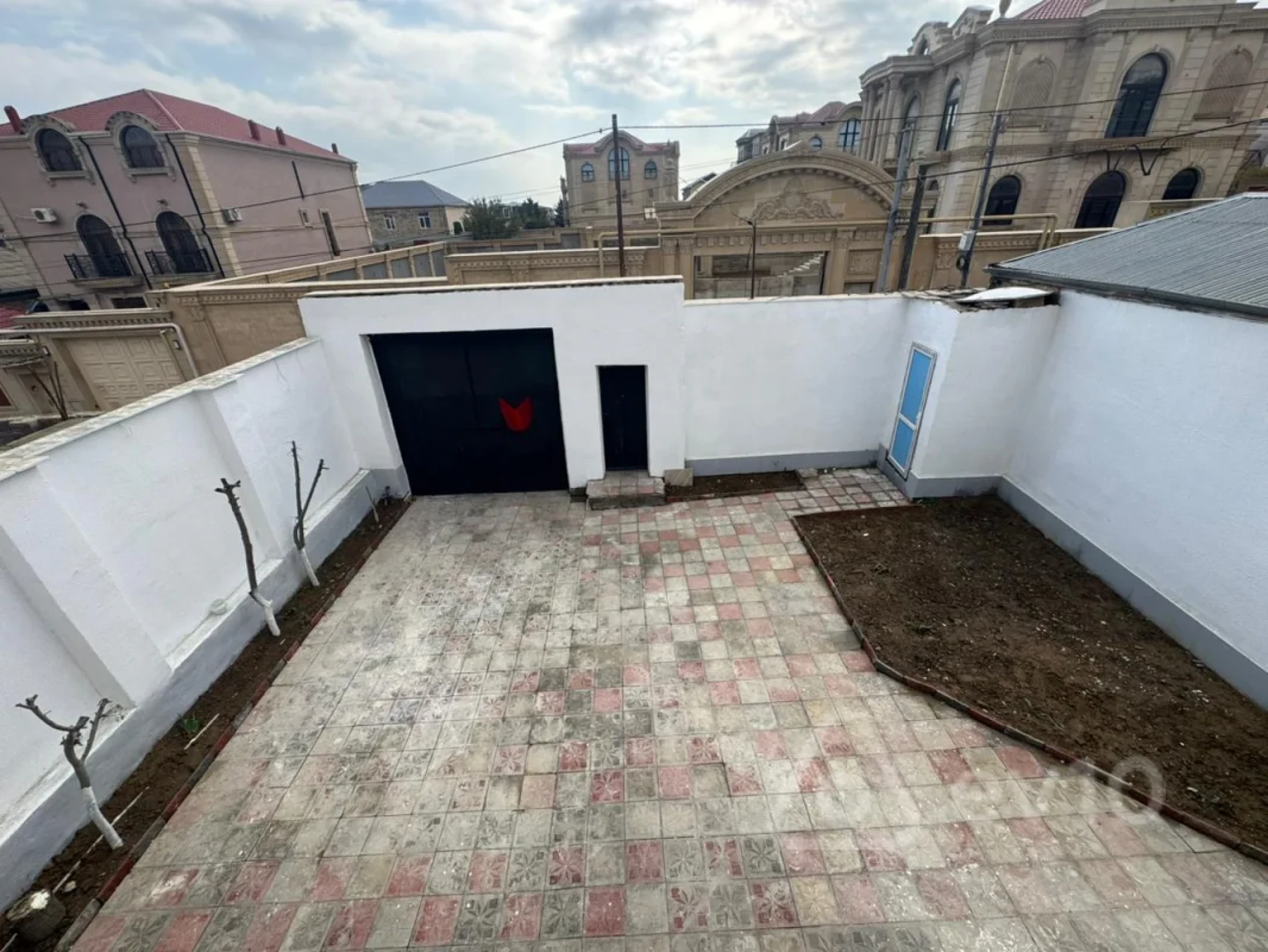 Kirayə verilir 5 otaqlı həyət evi 300 m²