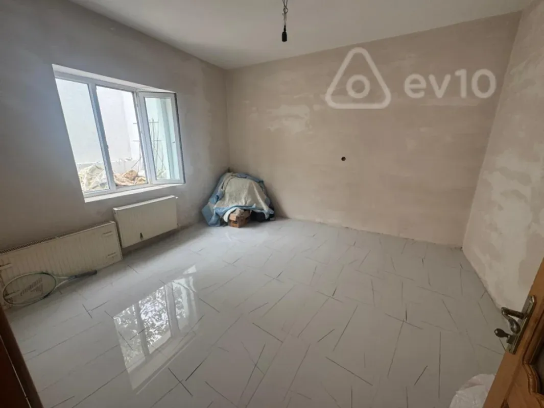 Kirayə verilir 5 otaqlı həyət evi 300 m²