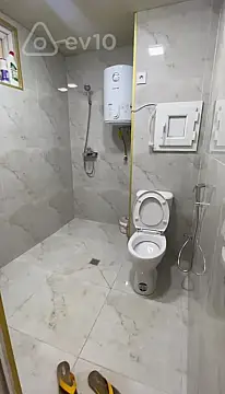 Kirayə verilir 2 otaqlı köhnə tikili 43 m²