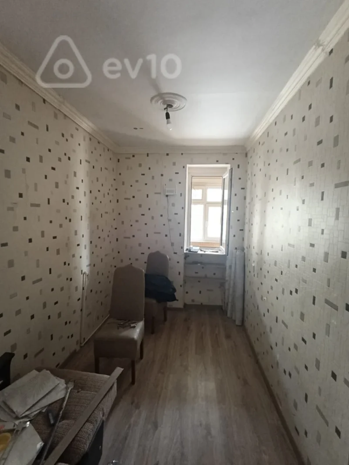 Kirayə verilir 3 otaqlı köhnə tikili 55 m²