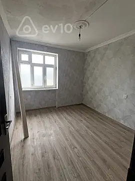 Kirayə verilir 3 otaqlı köhnə tikili 55 m²