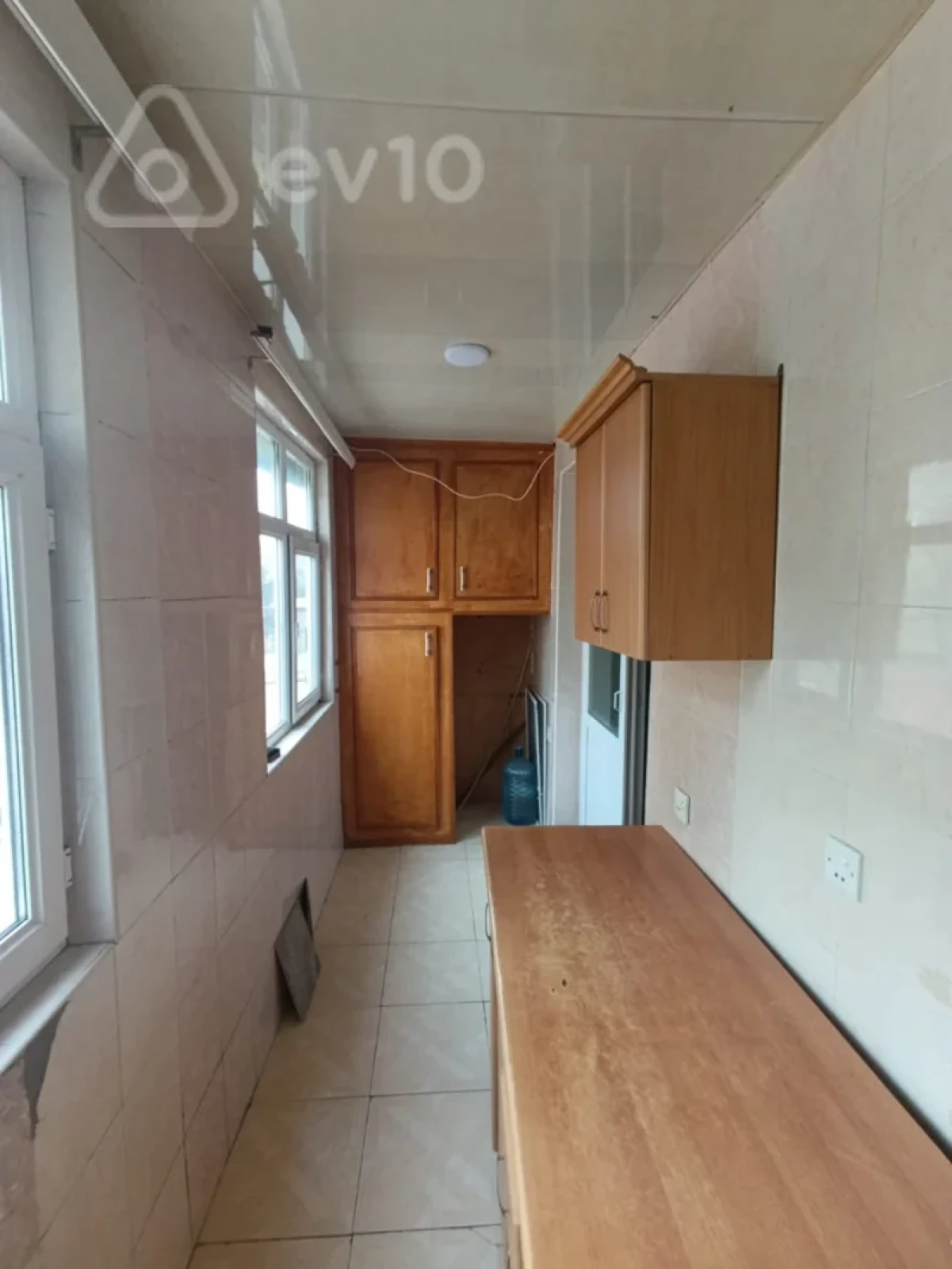 Kirayə verilir 3 otaqlı köhnə tikili 55 m²