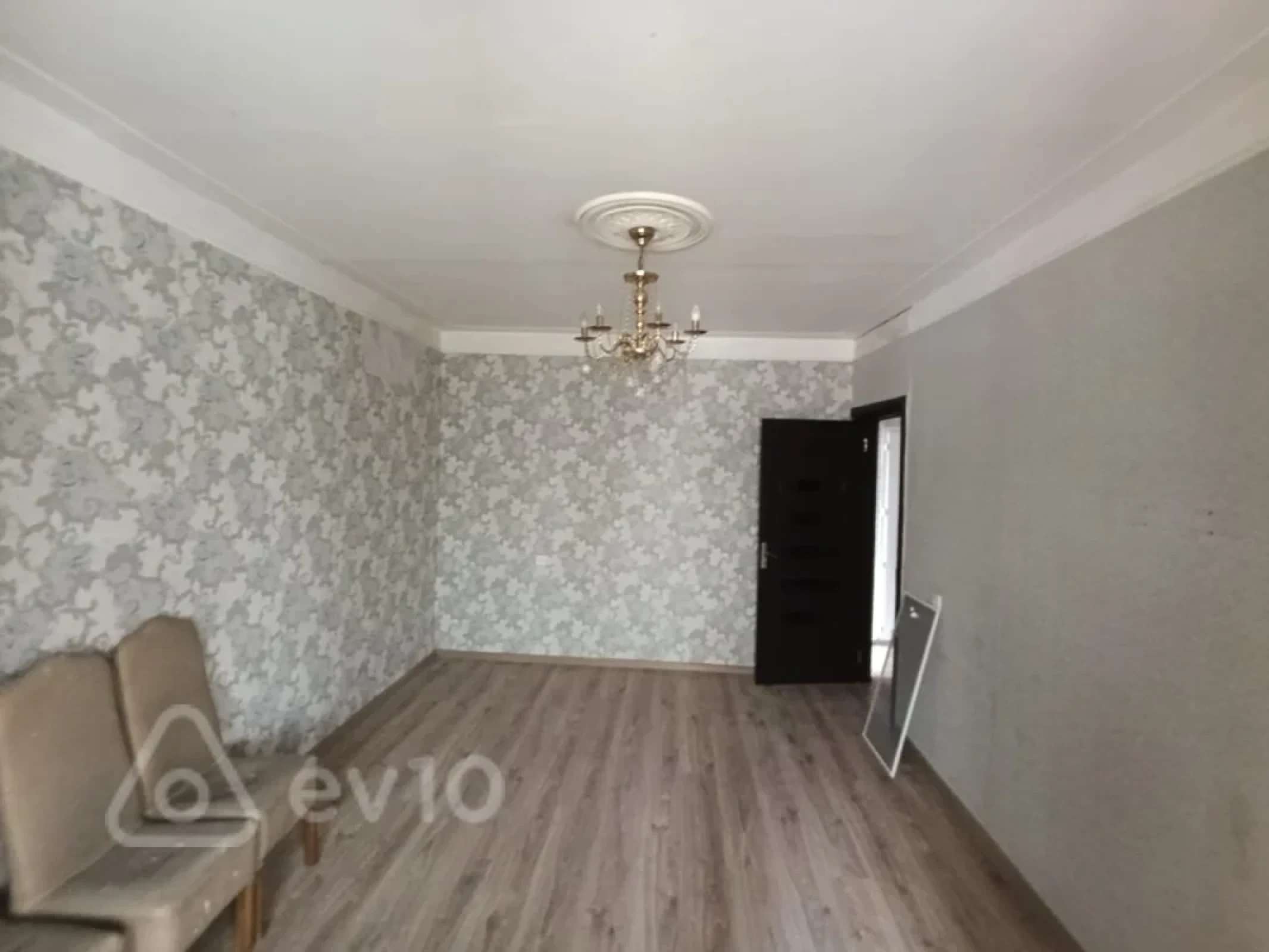 Kirayə verilir 3 otaqlı köhnə tikili 55 m²