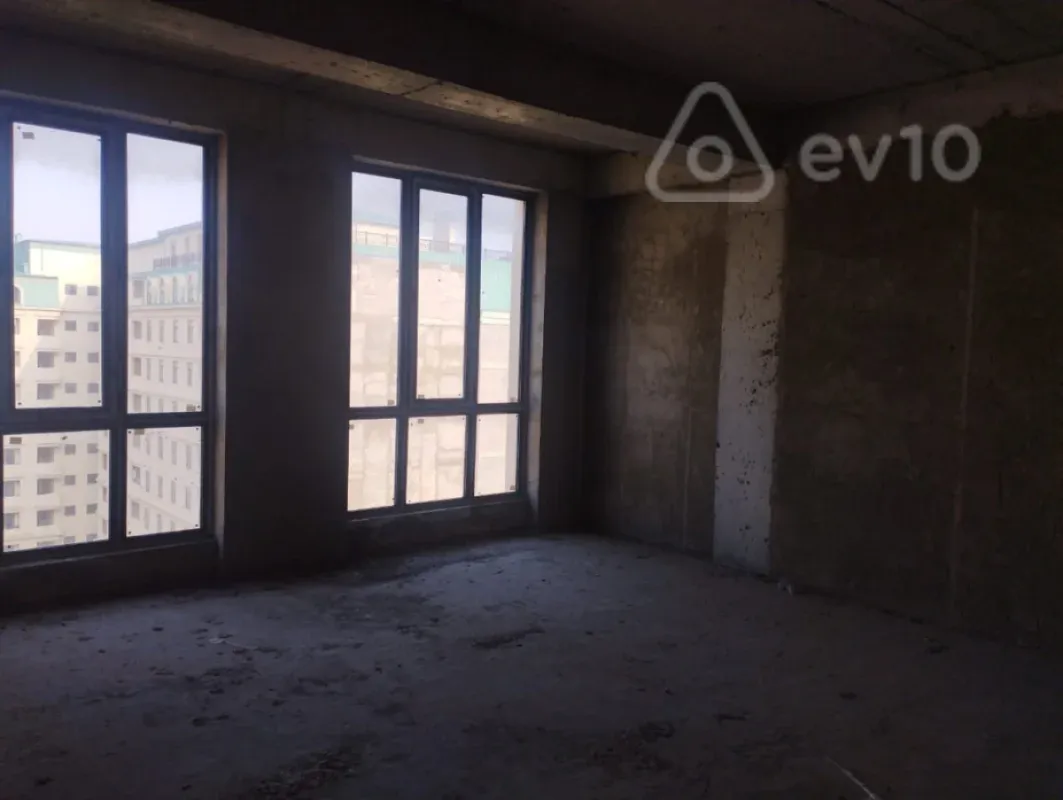 Satılır 4 otaqlı yeni tikili 176 m²