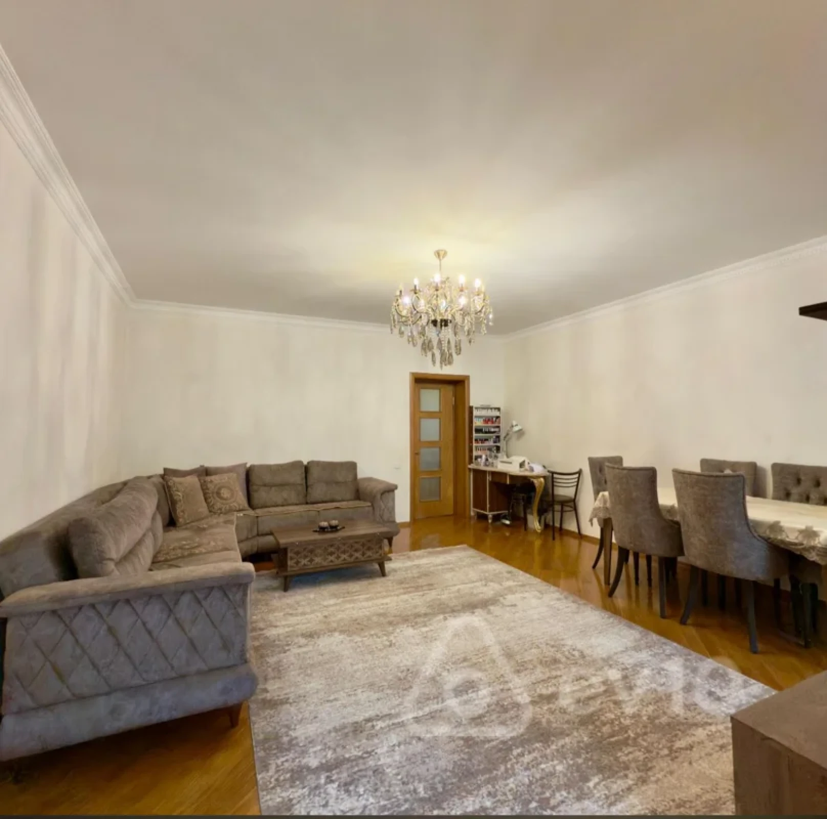 Satılır 3 otaqlı köhnə tikili 80 m²