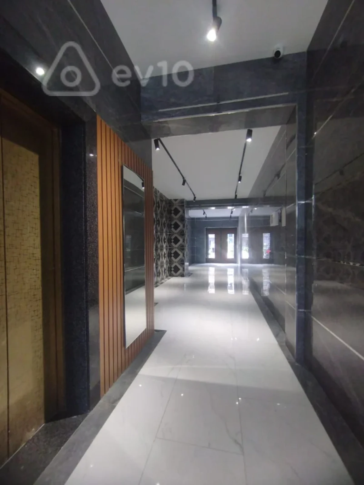 Satılır 5 otaqlı yeni tikili 267 m²