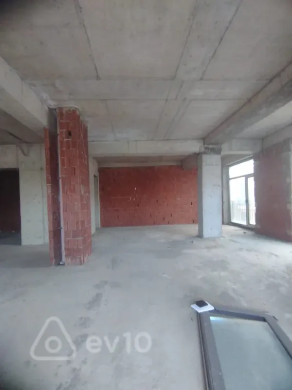 Satılır 5 otaqlı yeni tikili 267 m²